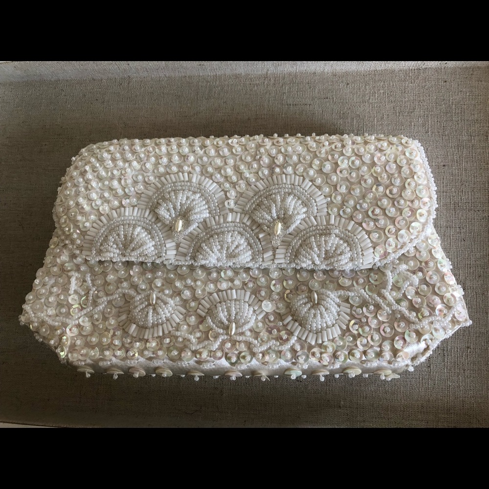 Vintage NWT Fine Arts Beaded, Sequined Clutch